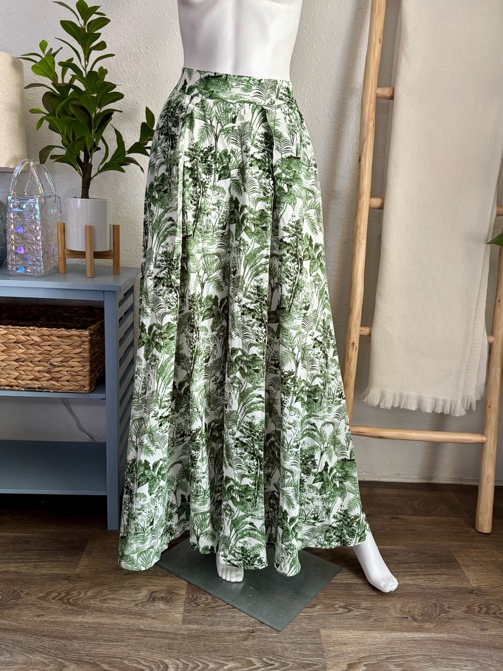 Women's Green pants